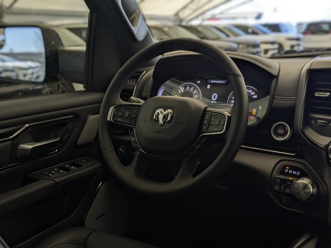 New 2026 Black RAM Sport - - 4x4 - HEMI V8 - Level 1 Equip - Sunroof & More! image 19