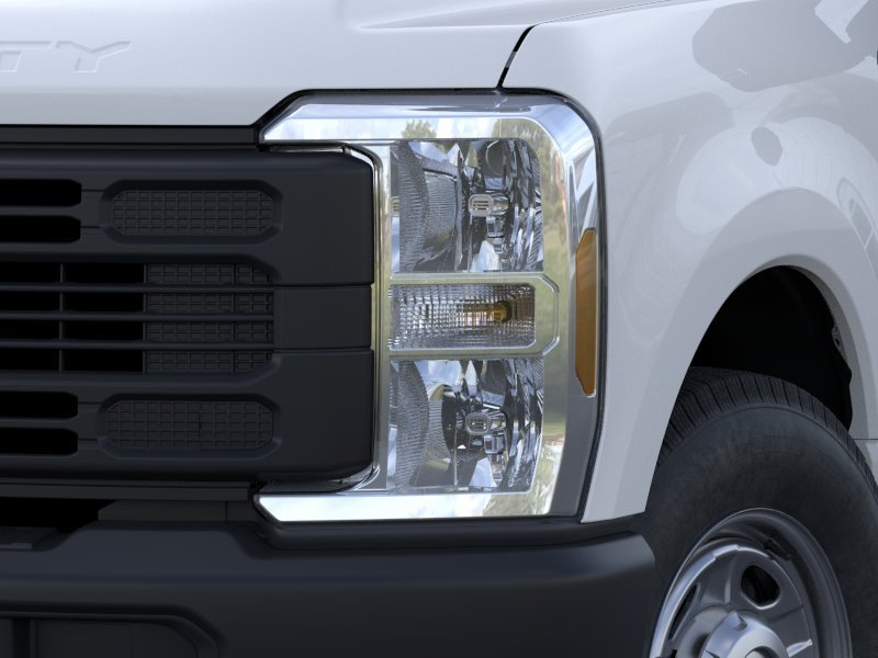 New 2026 Oxford White Ford F-250® XL image 18
