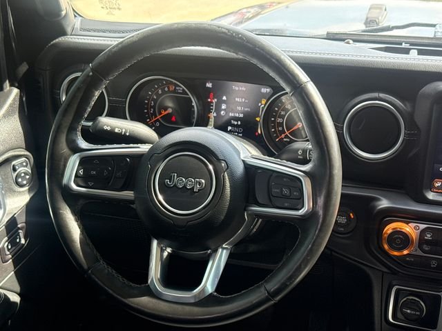 Used 2020 Black Jeep Overland image 14