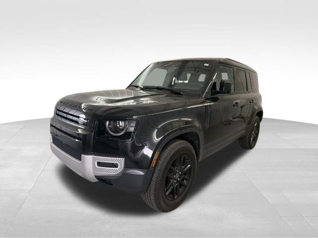 2025 Land Rover Defender 110 S P300's photo