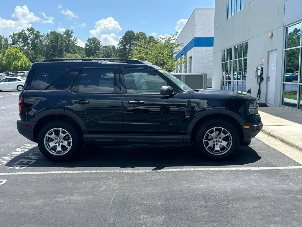 Used 2022 Shadow Black Ford Base image 3