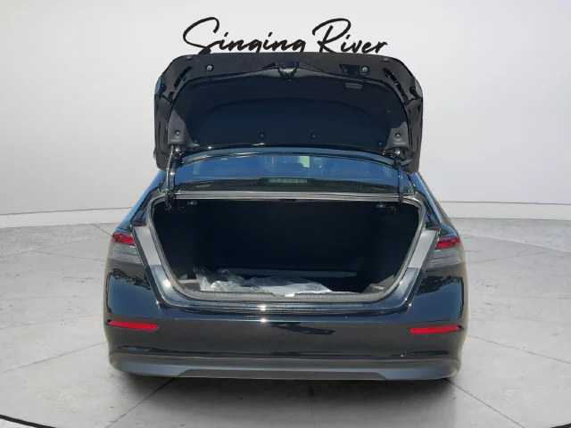 Used 2025 Black Honda SE image 24