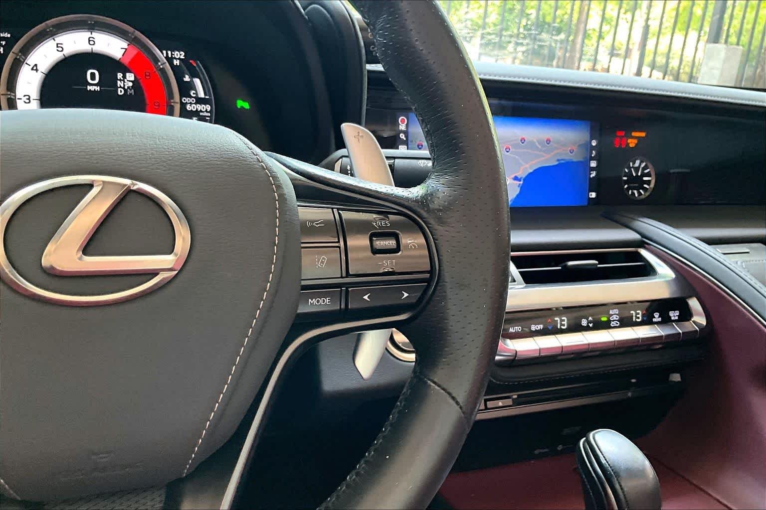 Used 2021 Ultra White Lexus  image 23