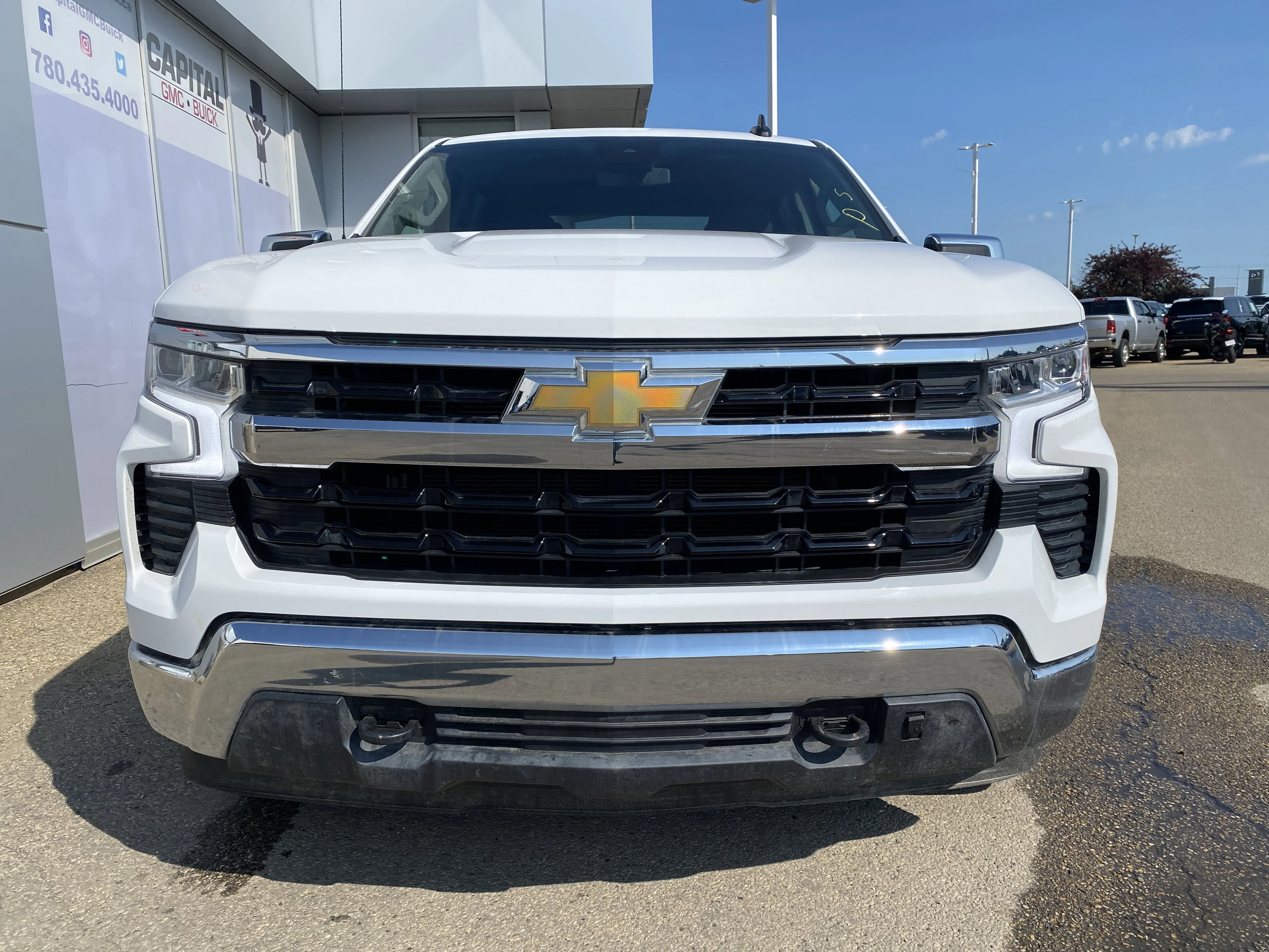 Used 2024 White Chevrolet LT Crew Cab  * HEATED FRONT SEATS * TOW PACKAGE * image 7