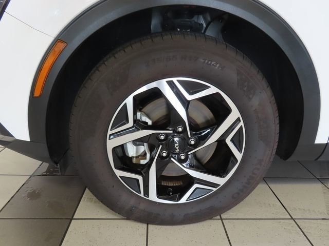 2025 Kia Sportage LX - Photo 15