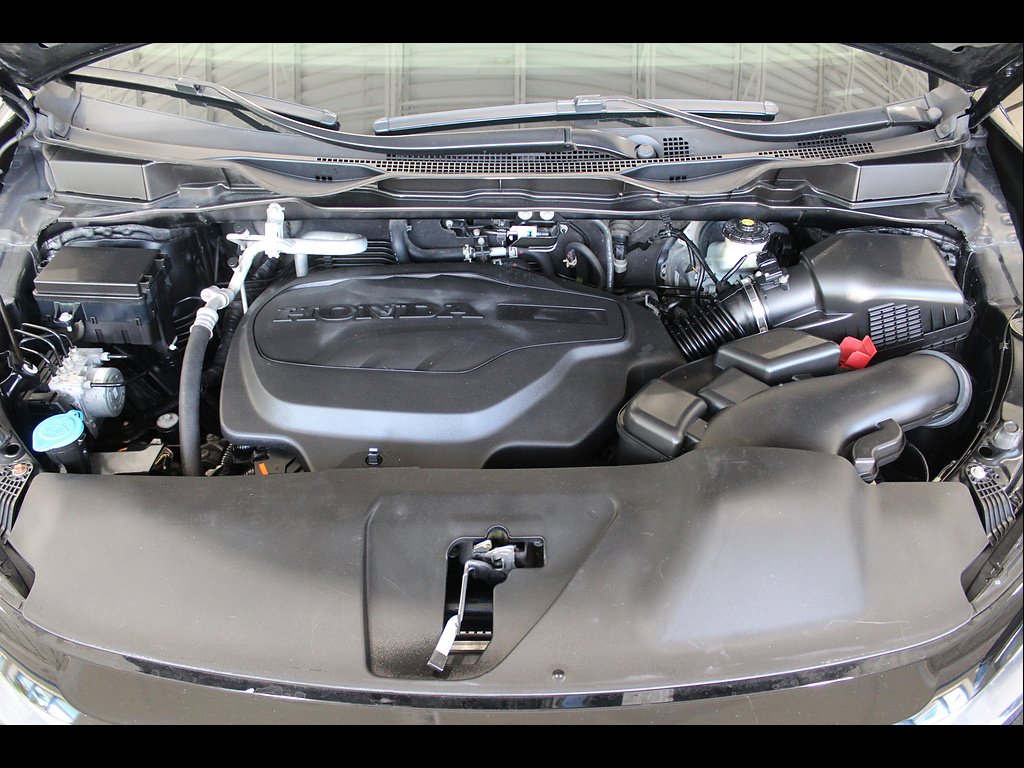 Used 2023 Crystal Black Pearl Honda Sport image 32