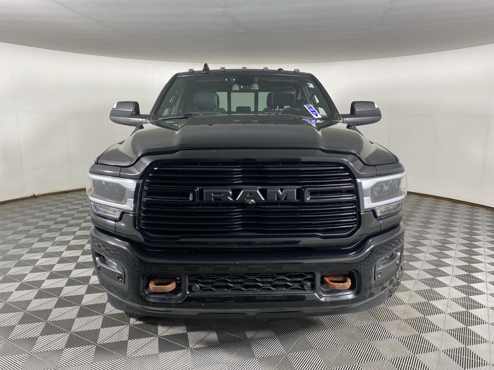 Used 2021 Diamond Black Crystal Pearlcoat Ram Laramie image 2