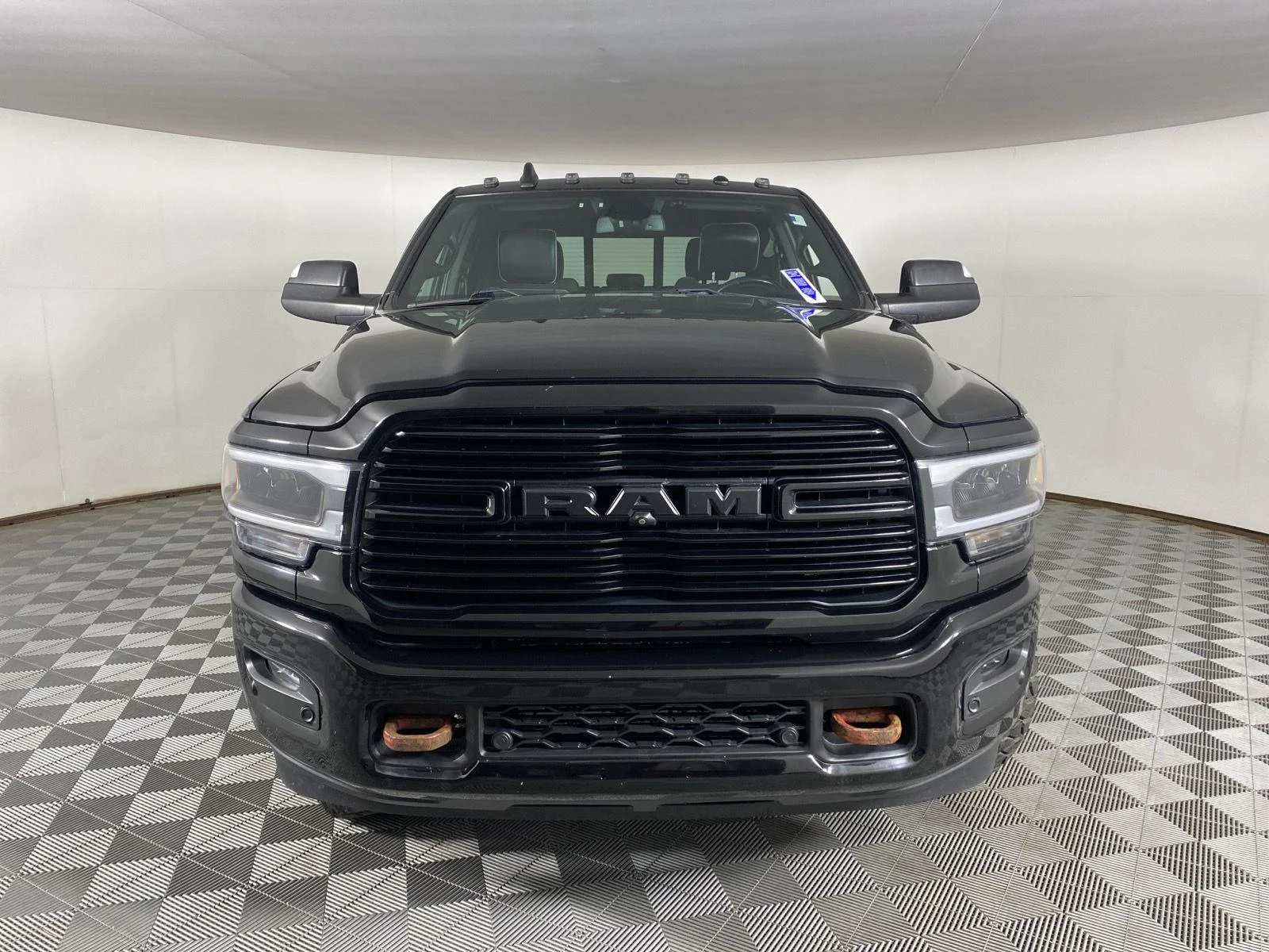Used 2021 Diamond Black Crystal Pearlcoat Ram Laramie image 2