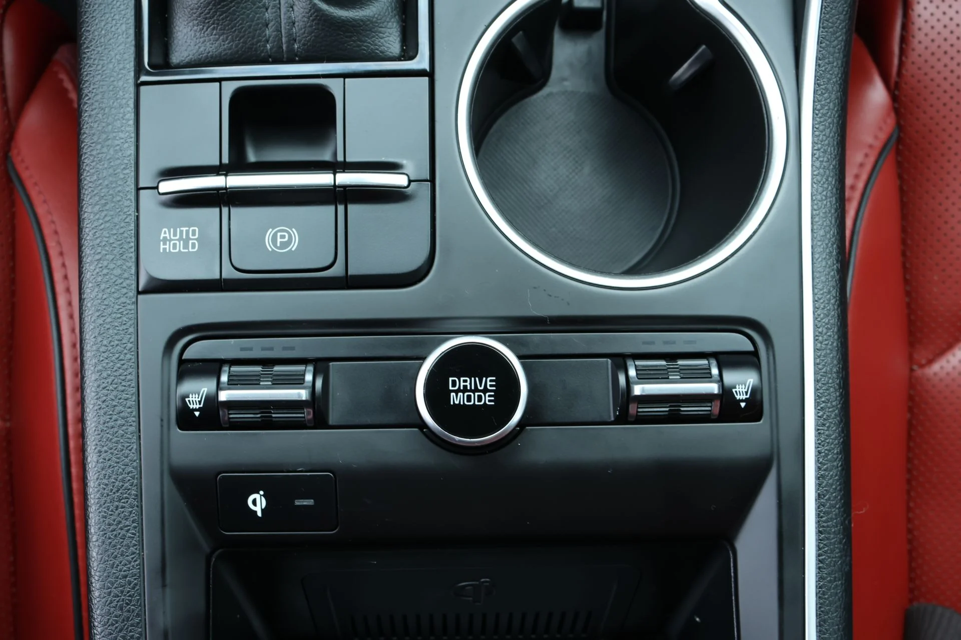 Used 2024 Gray Kia GT-Line image 17
