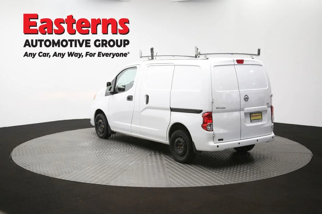 Used 2021 White Nissan SV image 63
