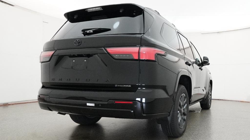 New 2026 Midnight Black Metallic Toyota Platinum image 21