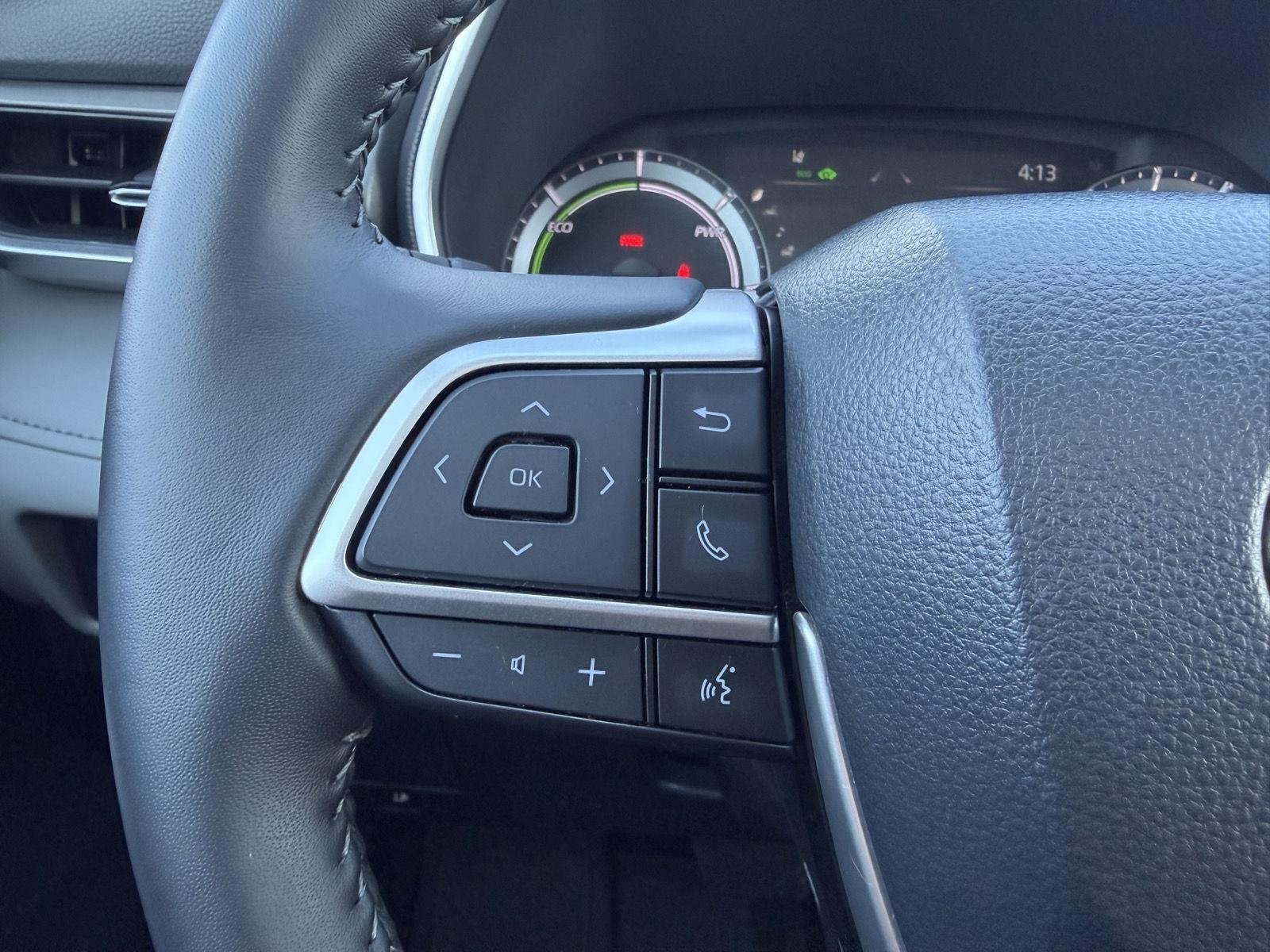 Certified Used 2026 Wind Chill Pearl Toyota XLE image 42