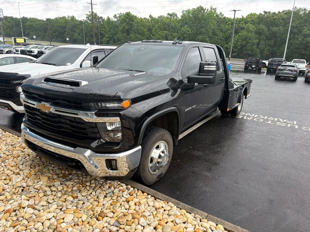 Used 2025 Black Chevrolet LT image 1