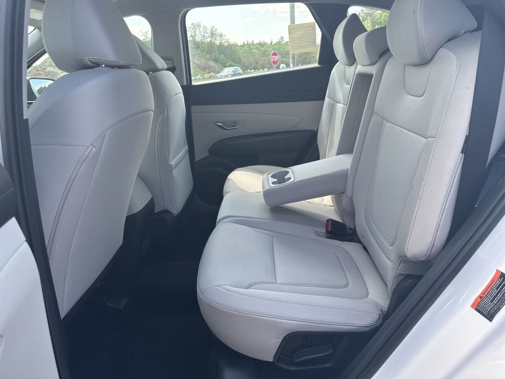 New 2026 White Hyundai SE image 28