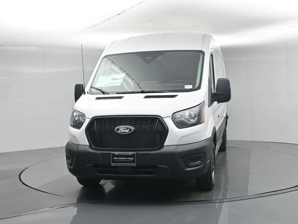 New 2026 Oxford White Ford Base image 51