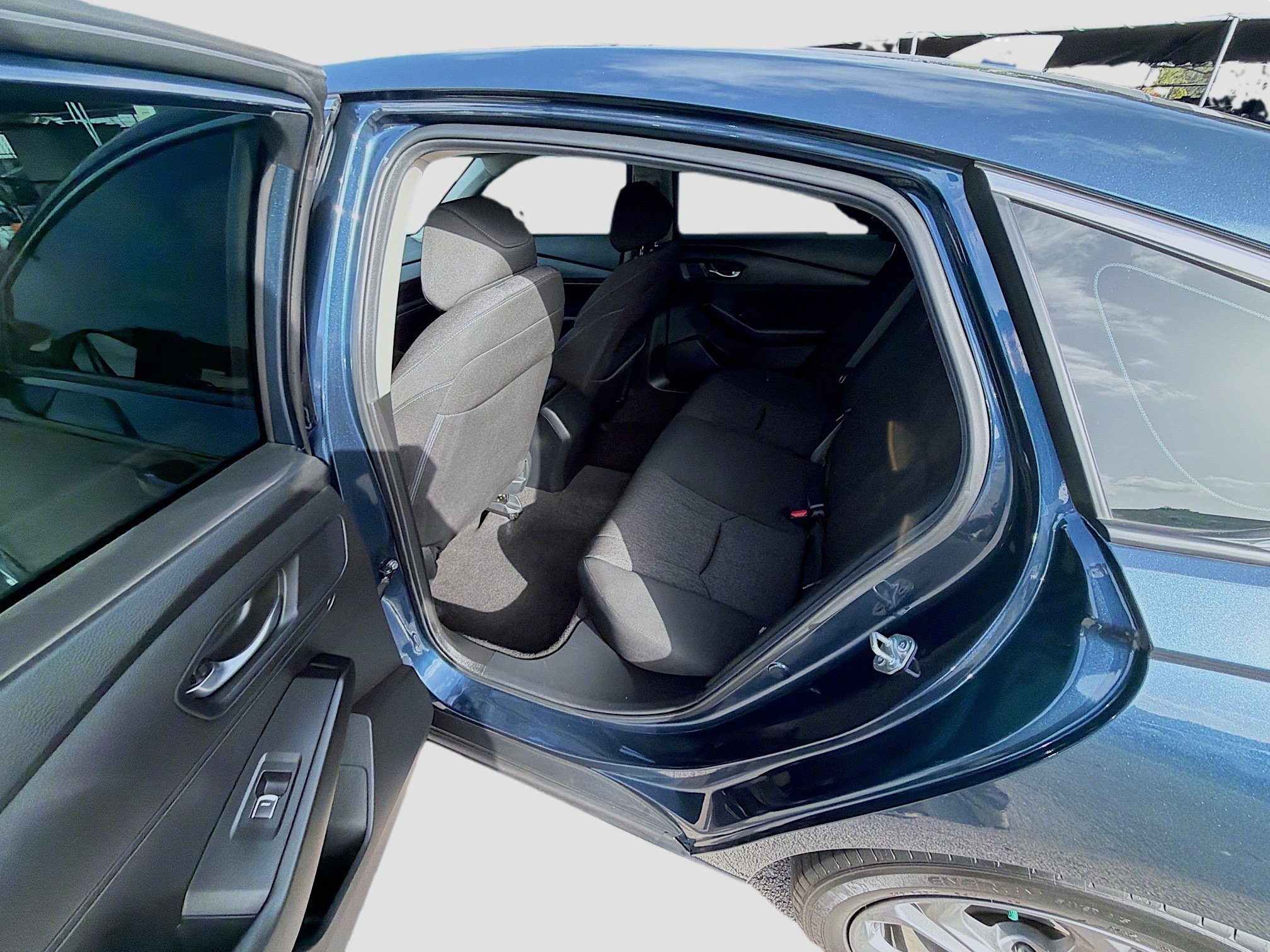 Used 2024 Canyon River Blue Metallic Honda EX image 20