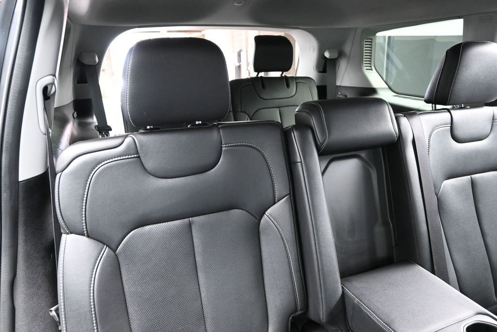 Used 2023 Gray Jeep Limited image 20