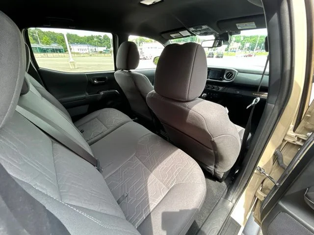 Used 2018  Toyota TRD Off-Road image 38