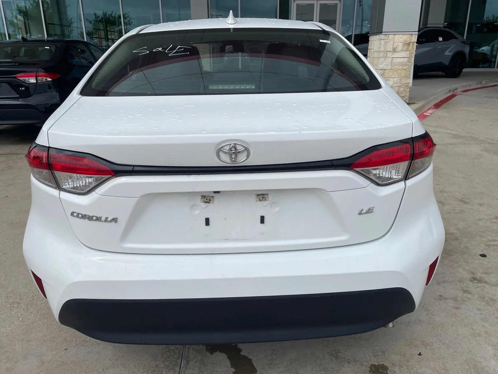 Used 2024 White Toyota LE image 10