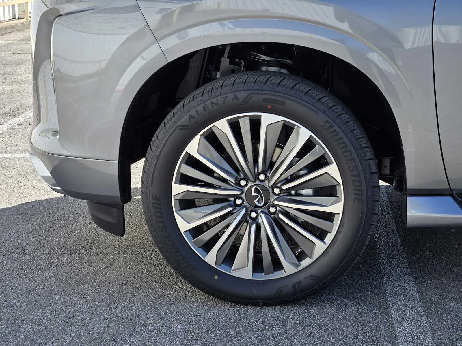 New 2026 DYNAMIC METAL INFINITI Luxe 2WD image 7