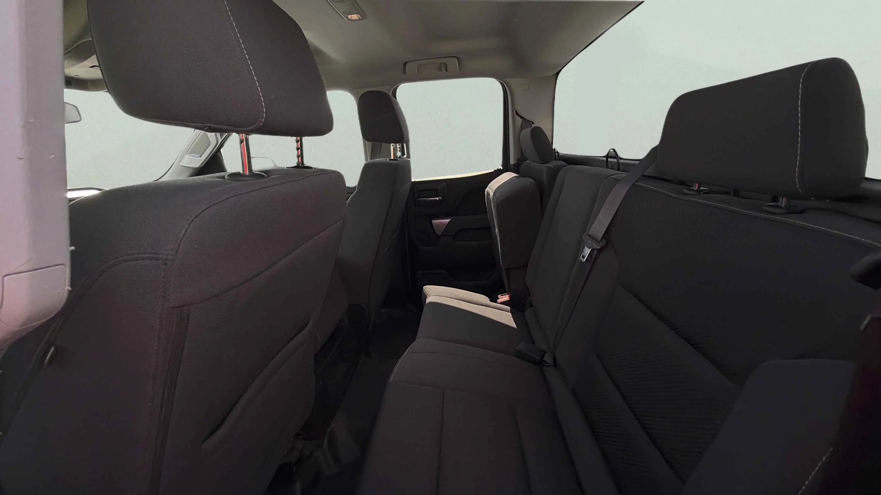 Used 2017 White Chevrolet 1500 LT image 12