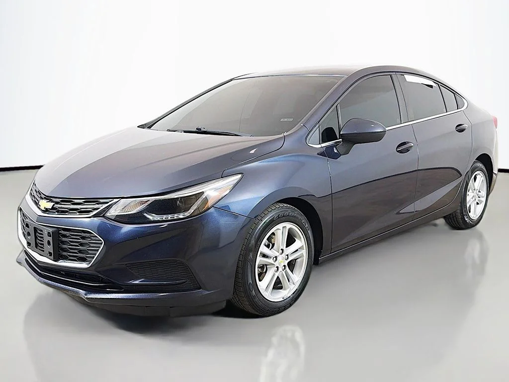 Used 2016 Blue Ray Metallic Chevrolet LT image 8
