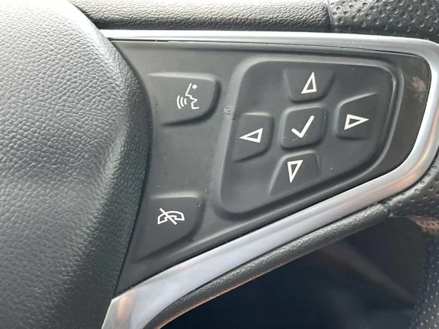 Used 2023 White Chevrolet LT image 20