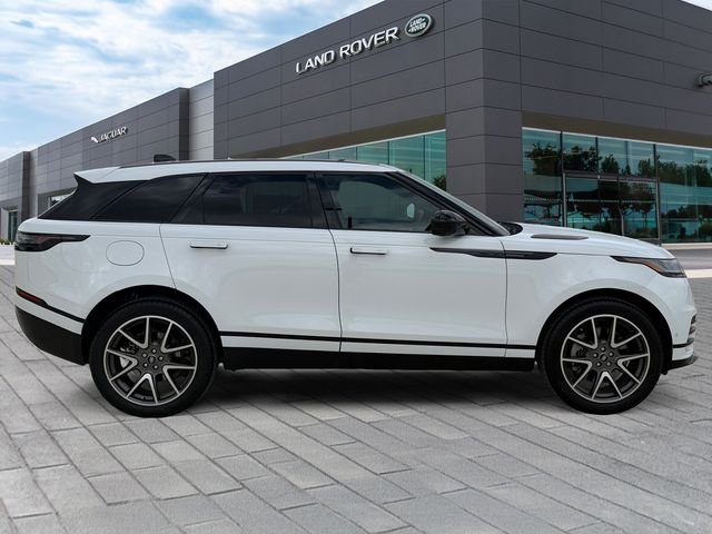 Certified Used 2026 White Land Rover Dynamic SE image 6