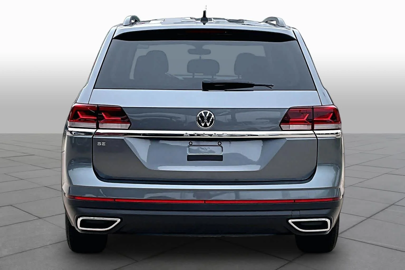 Used 2023 Deep Black Pearl Volkswagen 2.0T SE image 4