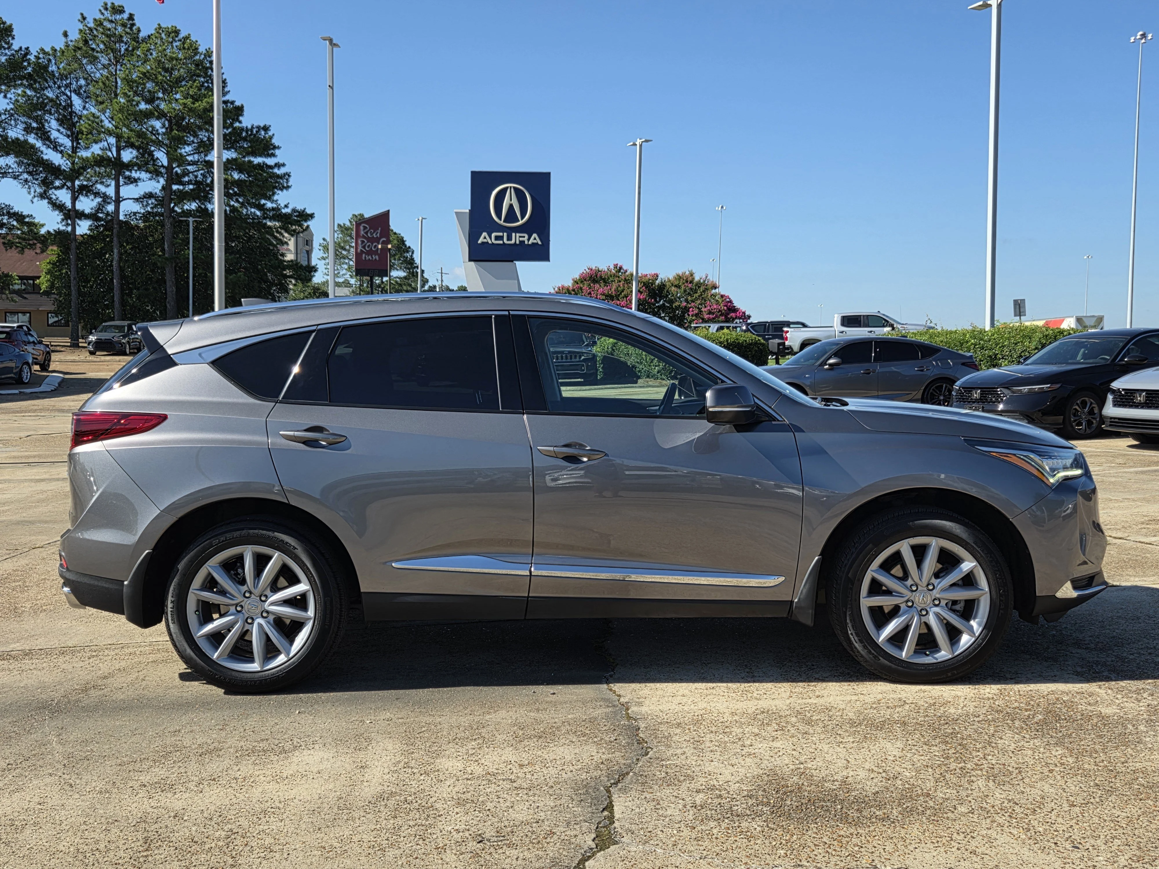 Used 2023 Liquid Carbon Metallic Acura RDX image 29