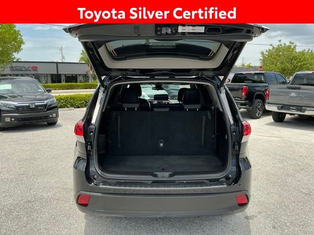 Used 2019 Black Toyota LE Plus image 13