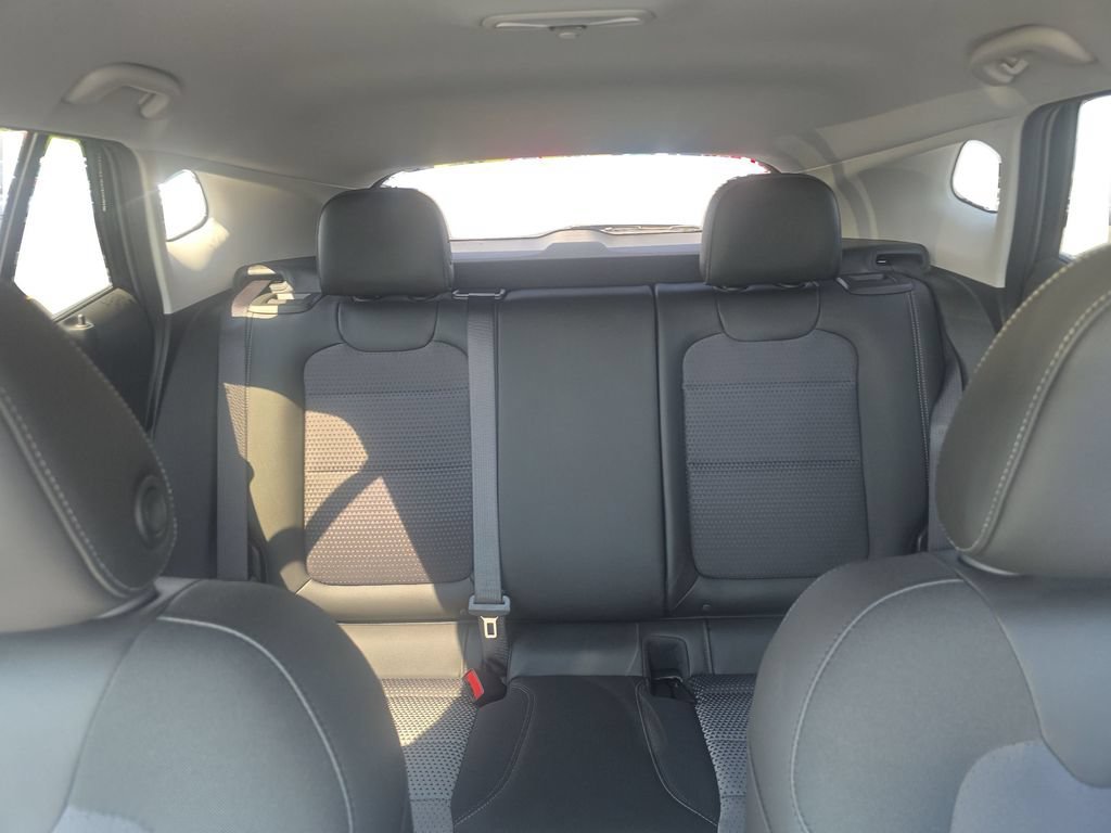 Used 2025 Mosaic Black Metallic Chevrolet LT image 10