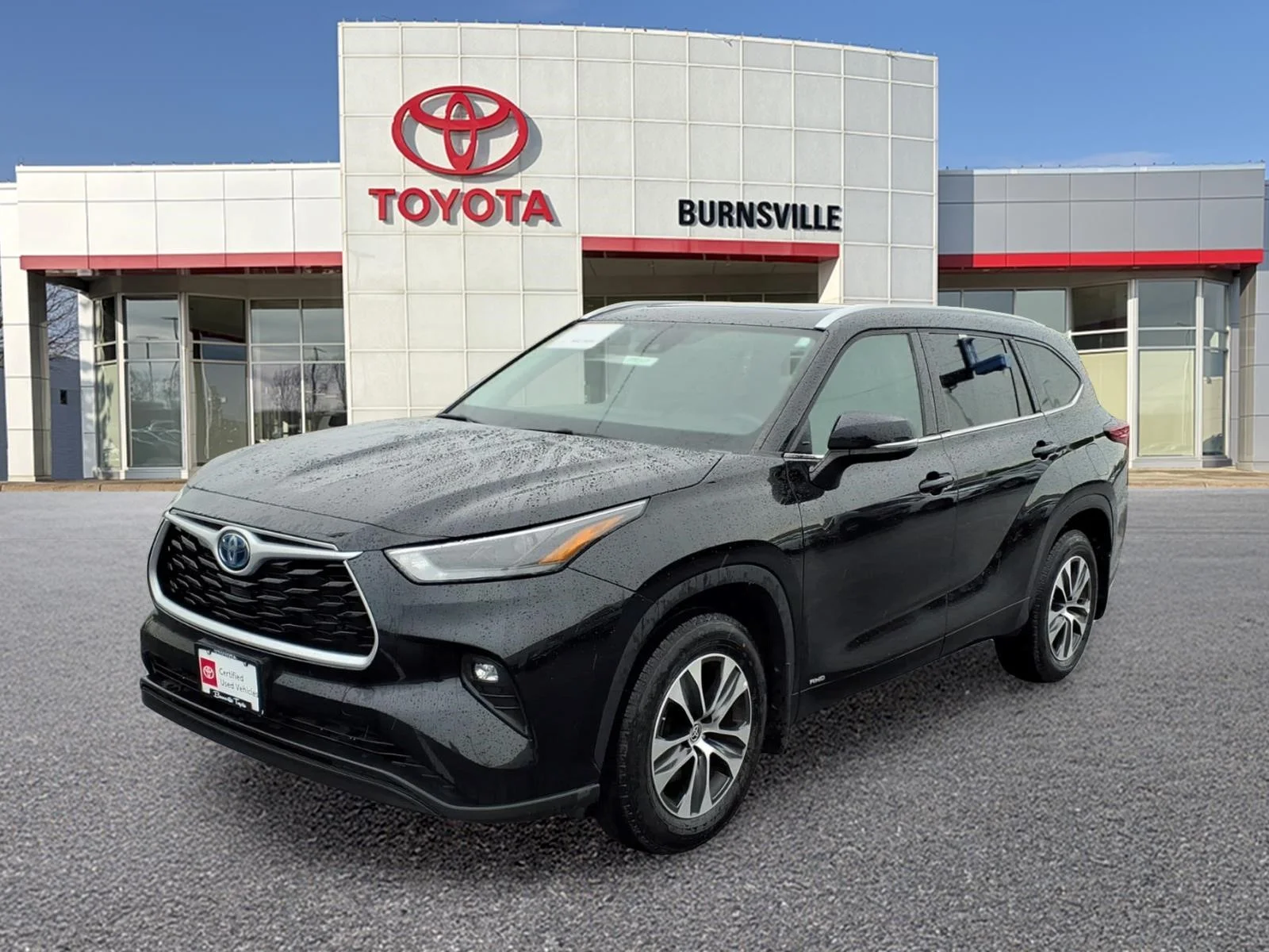 Used 2022 Black Toyota XLE image 8