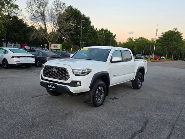 Used 2022 White Toyota TRD Off-Road image 4