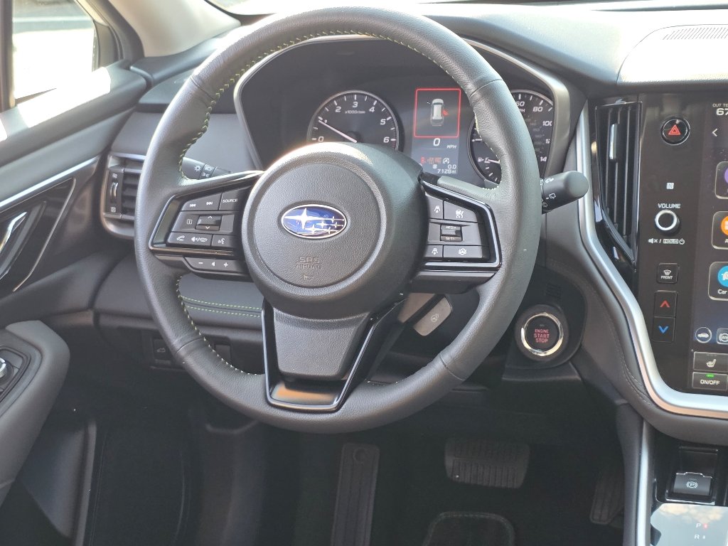 Used 2025 Crystal White Pearl Subaru Onyx Edition image 26