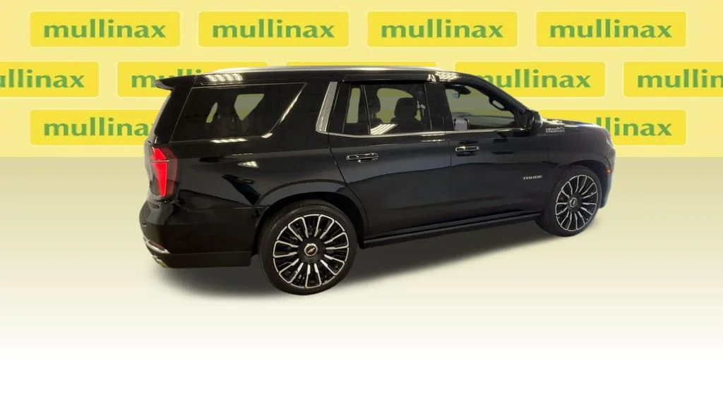 Used 2025 Black Chevrolet High Country image 12