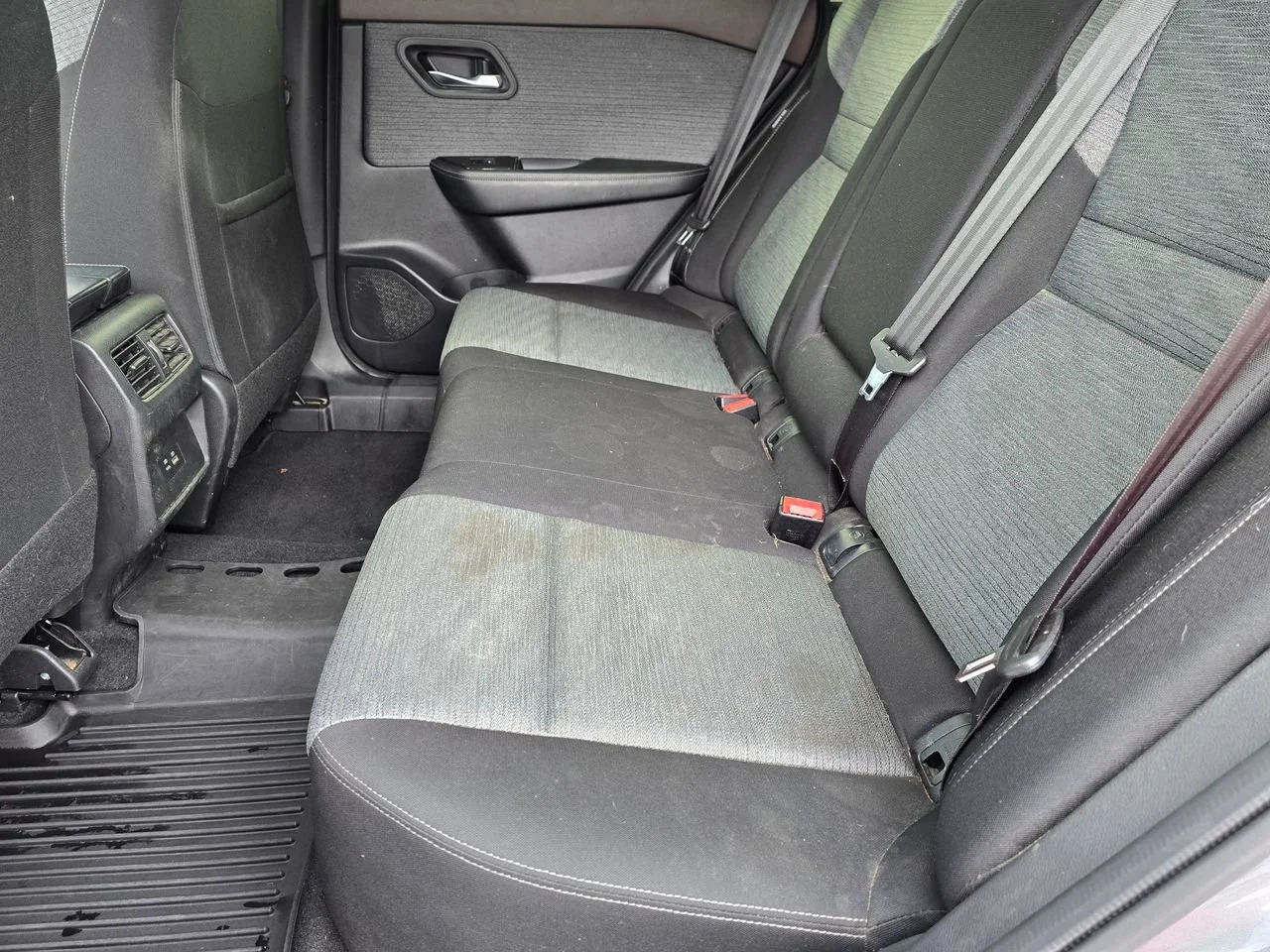 Used 2023 Gray Nissan SV Intelligent AWD image 11