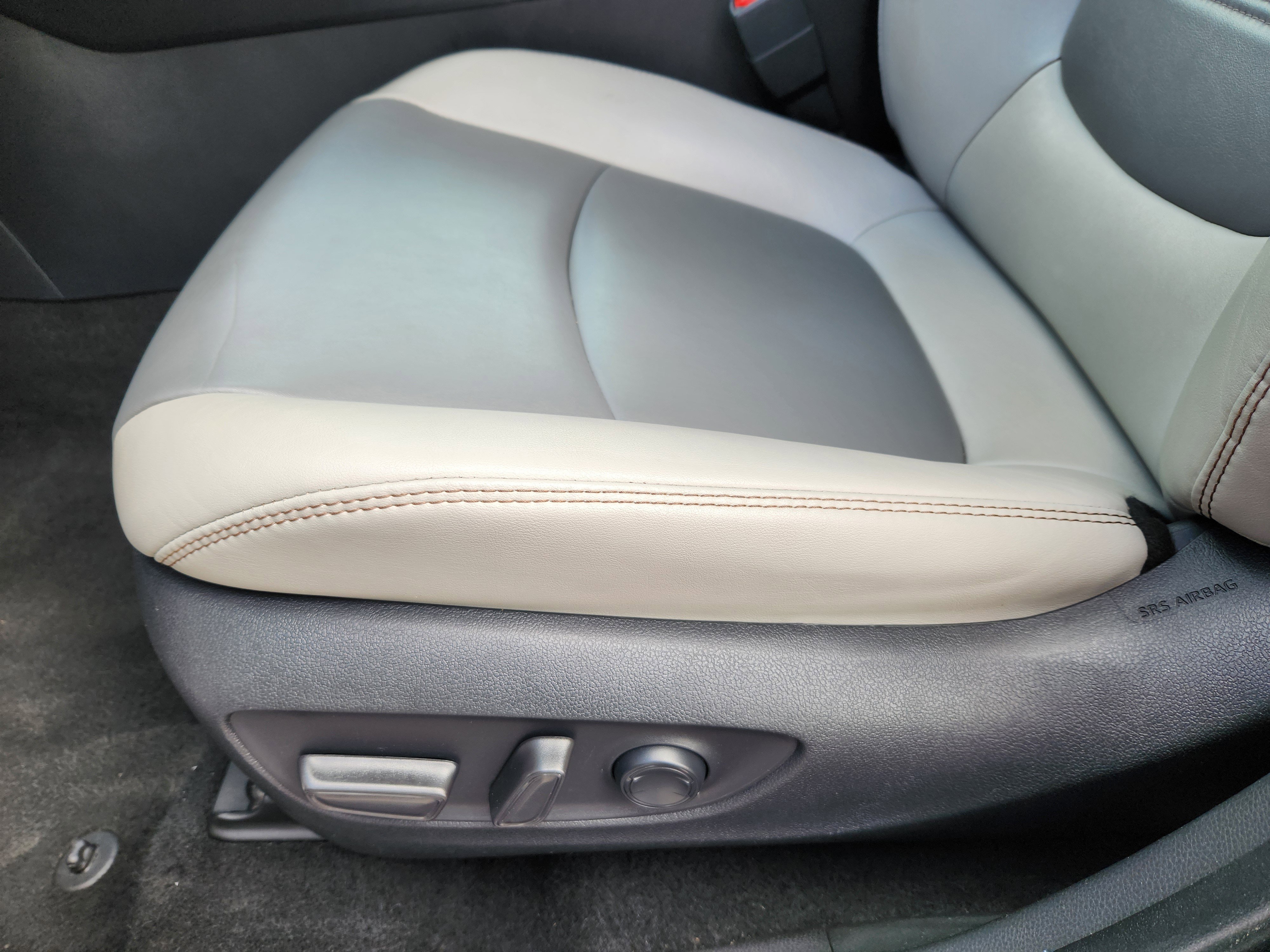 Used 2024 Silver Toyota XLE Premium image 20