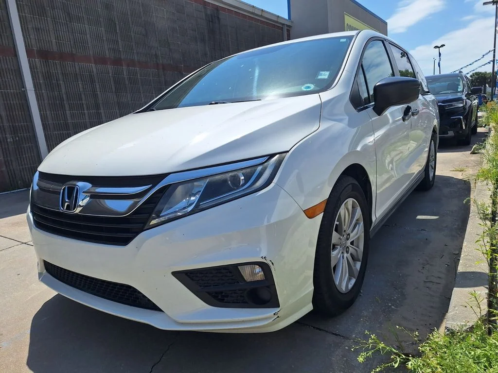 2018 Honda Odyssey LX's photo