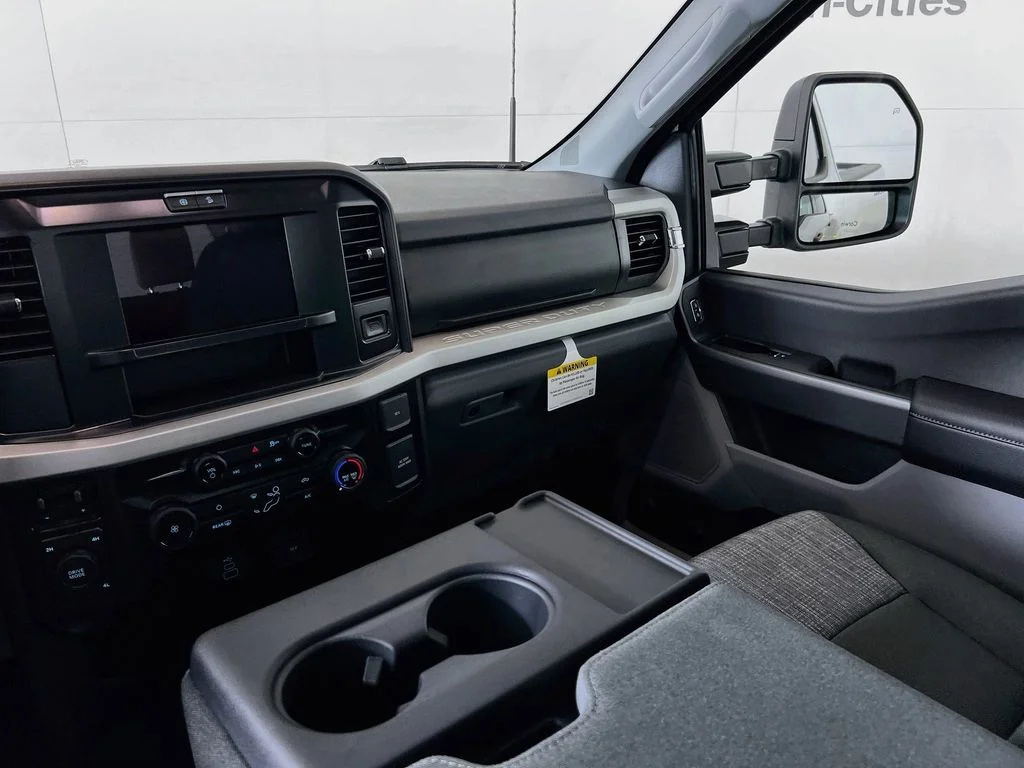 New 2026 Oxford White Ford XLT image 24