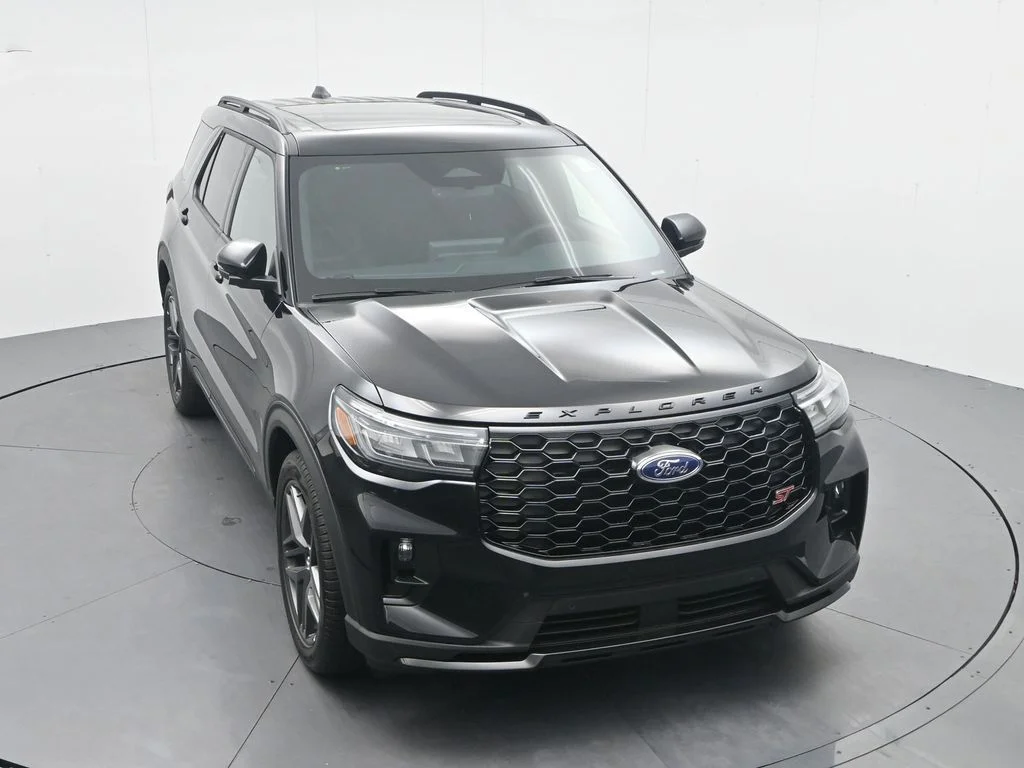 New 2026 Agate Black Metallic Ford ST image 33