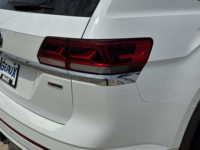 Used 2021 White Volkswagen 3.6L V6 SEL Premium R-Line image 10