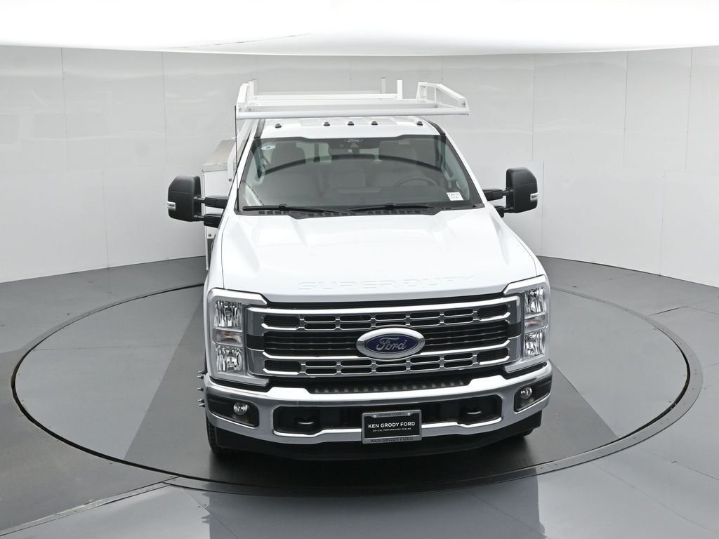 New 2026 Oxford White Ford XL image 42