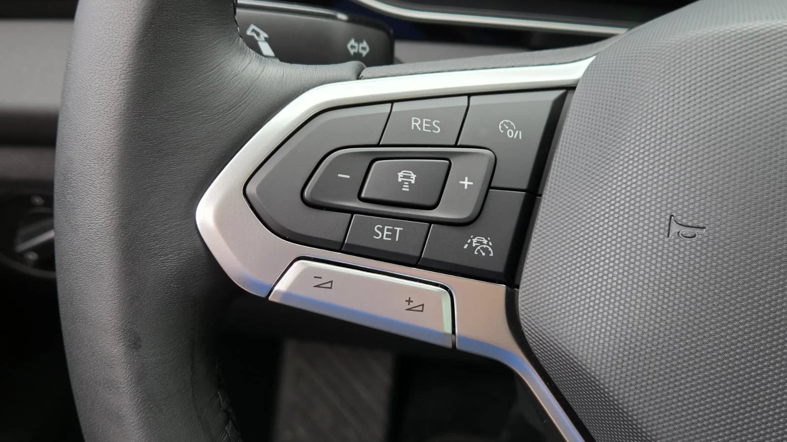 New 2026 Deep Black Pearl Volkswagen S image 26