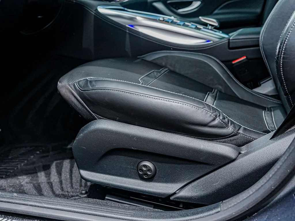 Used 2020 Gray Mercedes-Benz Base image 31
