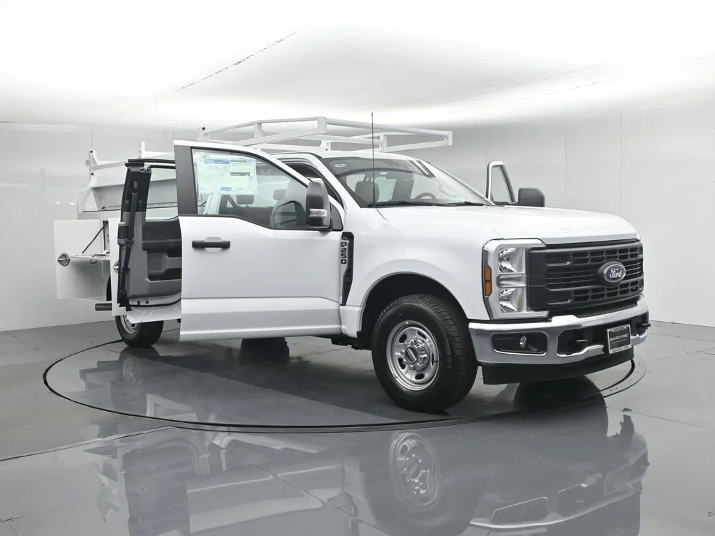 New 2026 Oxford White Ford XL image 55