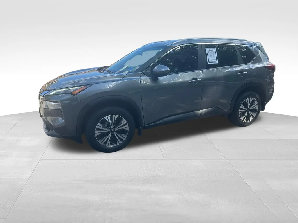 Used 2023 Gray Nissan SV image 3