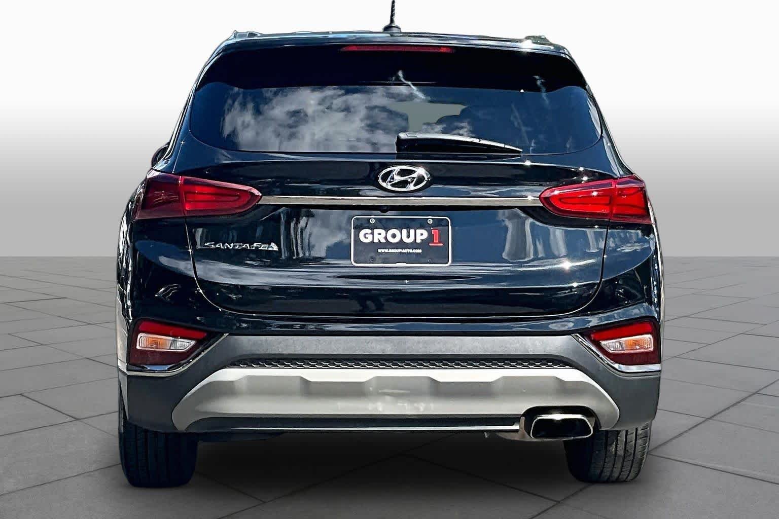 Used 2019 Twilight Black Hyundai SE image 5