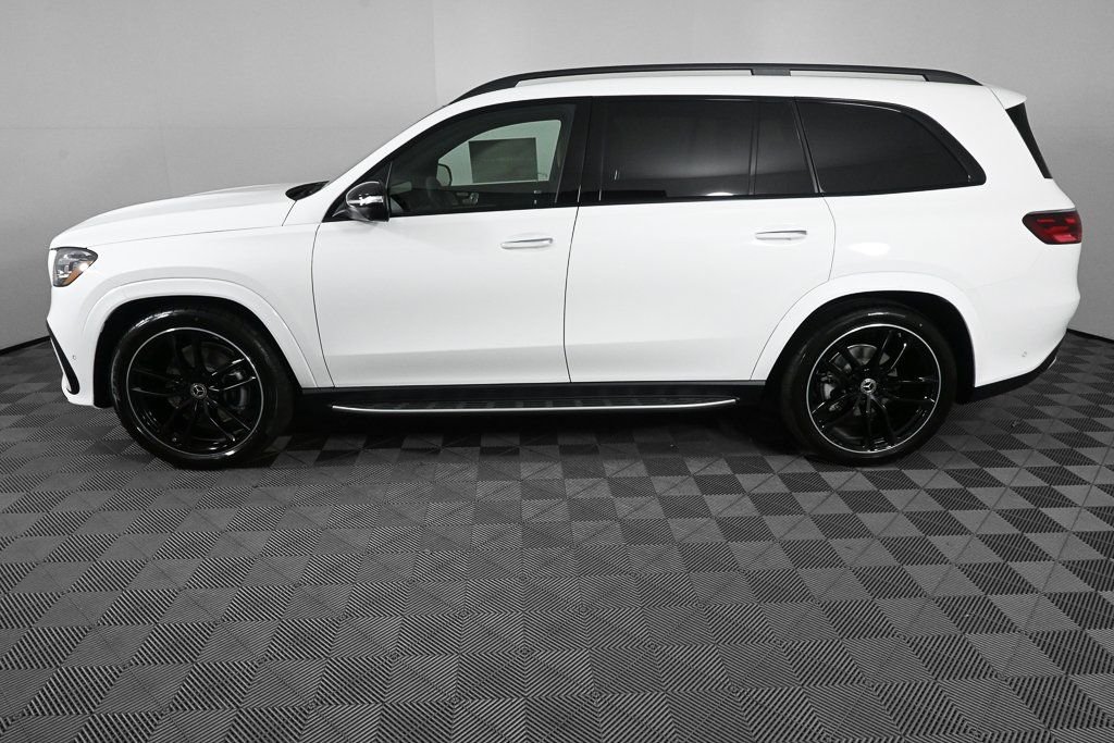 New 2026 Polar White Mercedes-Benz GLS 580 image 3
