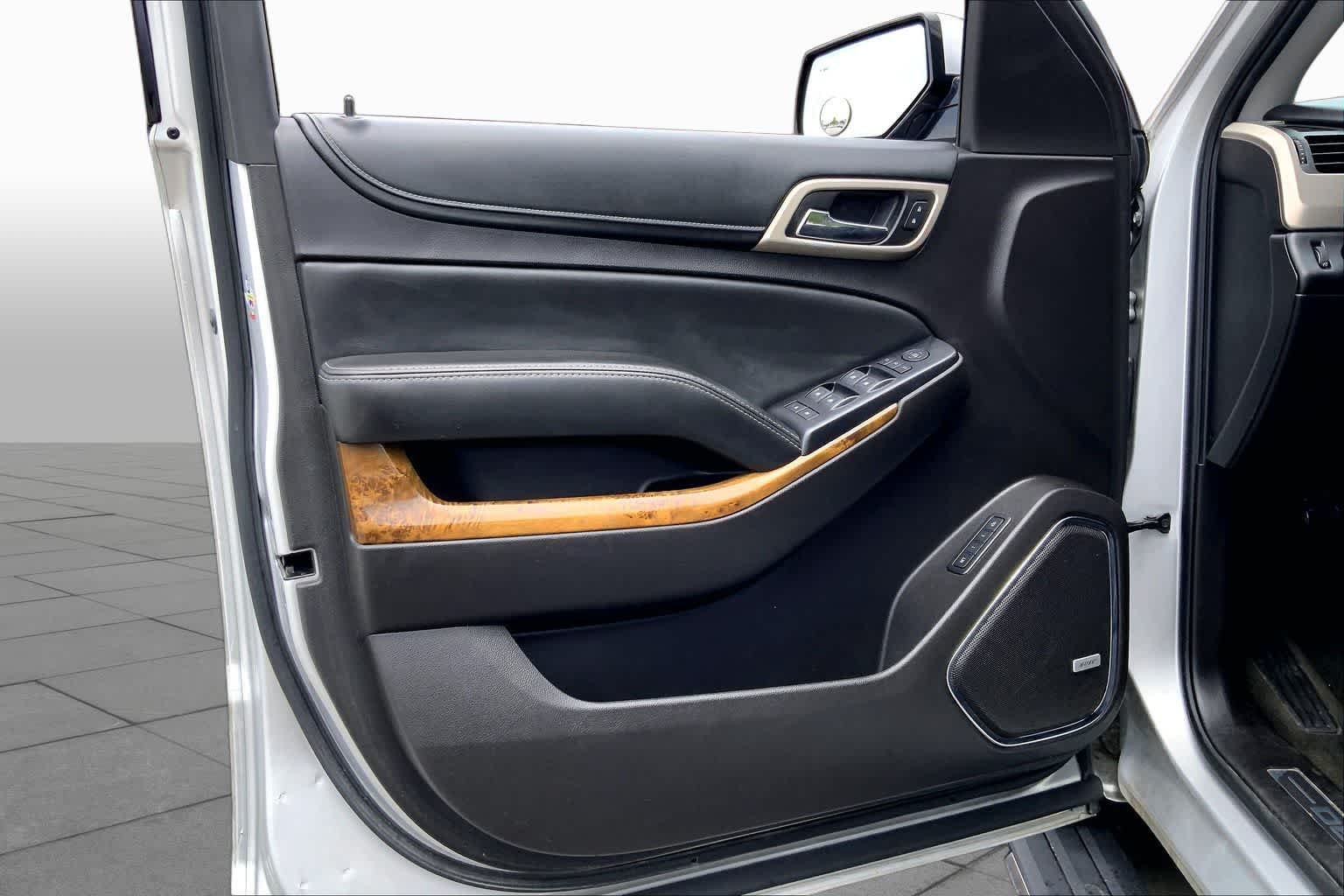 Used 2016 Quicksilver Metallic GMC Denali image 21